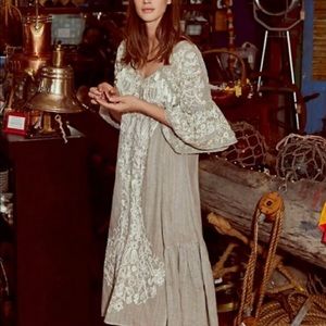 Anthropologie Maeve Gray/Cream Dress